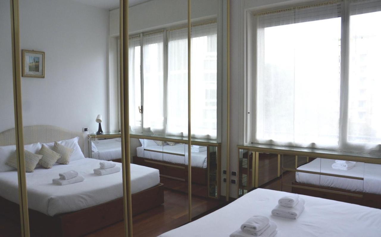 New Renovated Apartment With Balcony Porta Romana Milan Exterior photo